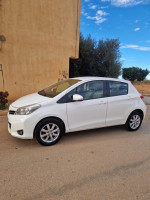 voitures-toyota-yaris-2012-sidi-lakhdaara-mostaganem-algerie