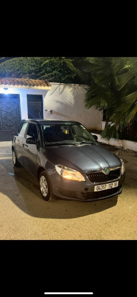 voitures-skoda-fabia-2012-bir-mourad-rais-alger-algerie