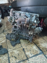 pieces-vehicules-moteur-batiment-14-hdi-oran-algerie