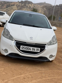 voitures-peugeot-208-2014-allure-el-mouradia-alger-algerie