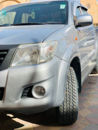 utilitaire-toyota-hilux-2015-taghzout-el-oued-algerie