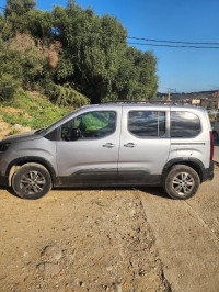 voitures-peugeot-rifter-2023-allure-boumerdes-algerie