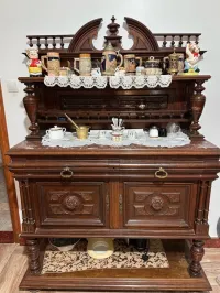 2 buffets + table  (anciens meubles)