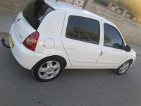 city-car-renault-clio-campus-2014-bye-el-fedjoudj-guelma-algeria