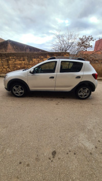 voitures-dacia-sandero-2017-stepway-ain-el-hadid-tiaret-algerie