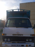 camion-toyota-dyna-bu-30-1983-el-kseur-bejaia-algerie