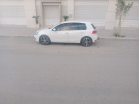 moyenne-berline-volkswagen-golf-6-2011-el-khroub-constantine-algerie