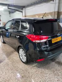 سيارات-kia-carens-2014-فلفلة-سكيكدة-الجزائر