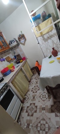 شقة-بيع-3-غرف-وهران-الجزائر