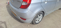 voitures-hyundai-accent-rb-4-portes-2016-khemis-el-khechna-boumerdes-algerie