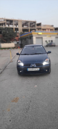 voitures-renault-clio-2-2002-el-milia-jijel-algerie