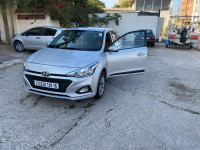 moyenne-berline-hyundai-i20-2019-prestige-bordj-el-kiffan-alger-algerie