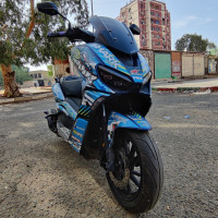 motos-et-scooters-200cc-vmax-2022-bab-ezzouar-alger-algerie