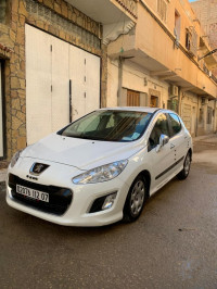 voitures-peugeot-308-2012-biskra-algerie