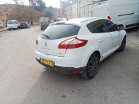 voitures-renault-megane-3-2012-play-baraki-alger-algerie