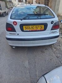 سيارات-renault-megane-1-1997-بجاية-الجزائر
