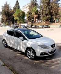 voitures-seat-ibiza-2011-loca-constantine-algerie