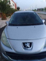 voitures-peugeot-207-2012-new-active-khenchela-algerie