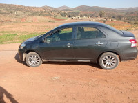 voitures-toyota-yaris-2013-djendel-ain-defla-algerie