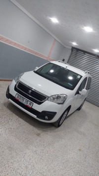 voitures-peugeot-partner-2015-tepee-ain-oulmene-setif-algerie