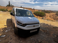 voitures-fiat-doblo-2024-ouled-el-djemaa-relizane-algerie