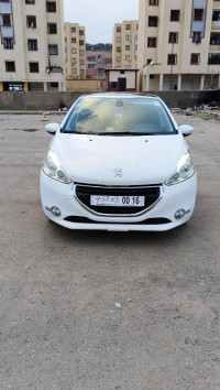 voitures-peugeot-208-2014-allure-meghila-tiaret-algerie