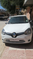 citadine-renault-clio-campus-2014-bouzeghaia-chlef-algerie