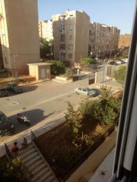 شقة-كراء-3-غرف-الجزائر-عين-بنيان