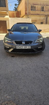 سيارات-seat-leon-2019-linea-r-سيدي-بلعباس-الجزائر