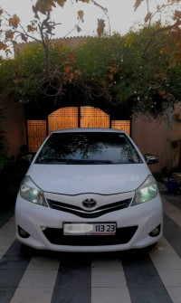 voitures-toyota-yaris-2013-annaba-algerie