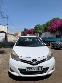 سيارات-toyota-yaris-sedan-2013-شراقة-الجزائر