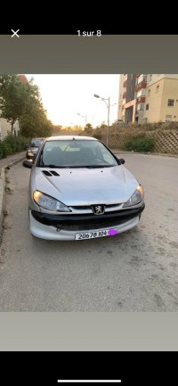 سيارات-peugeot-206-2004-أولاد-فايت-الجزائر