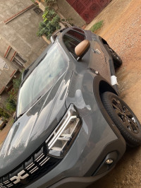 voitures-dacia-duster-2024-gold-extreme-gris-nardo-bejaia-algerie