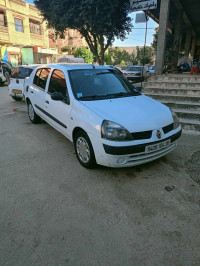 voitures-renault-clio-classique-2004-el-kharrouba-boumerdes-algerie