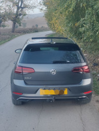 voitures-volkswagen-golf-7-2018-join-bourouba-alger-algerie