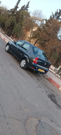 voitures-dacia-logan-2012-rahouia-tiaret-algerie