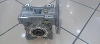 Réducteurs De Vitesse RV marque TRANSMELEC مخفضات السرعة