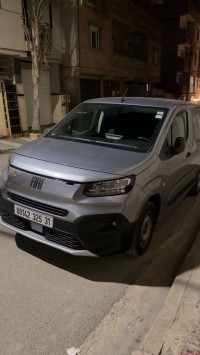 السيارات-النفعية-fiat-doblo-2025-بئر-الجير-وهران-الجزائر