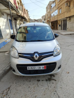 voitures-renault-kangoo-2018-confort-utilitaire-ain-benian-alger-algerie