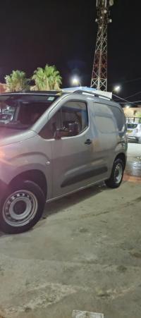 utilitaire-fiat-doblo-2023-ksar-boukhari-medea-algerie
