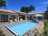 Nettoyage jerdan et décoration réalisation piscine et maintenance