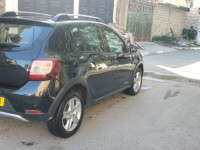 voitures-dacia-sandero-2017-stepway-djebahia-bouira-algerie