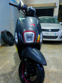 motos-et-scooters-vms-cuxi-2023-el-oued-algerie