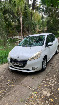 voitures-peugeot-208-2014-boufarik-blida-algerie