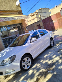 voitures-skoda-octavia-2012-elegence-baba-hassen-alger-algerie