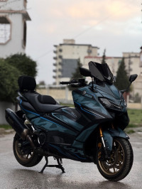 motos-et-scooters-yamaha-tmax-techmax-2023-annaba-algerie