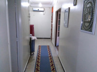 appartement-vente-f3-alger-les-eucalyptus-algerie