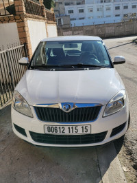 voitures-skoda-fabia-2015-tizi-ouzou-algerie