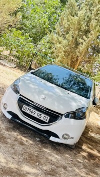voitures-peugeot-208-2015-chlef-algerie