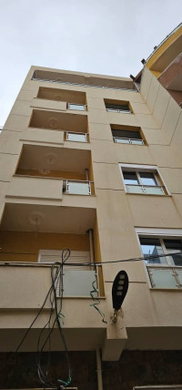 appartement-vente-f3-alger-bordj-el-bahri-algerie